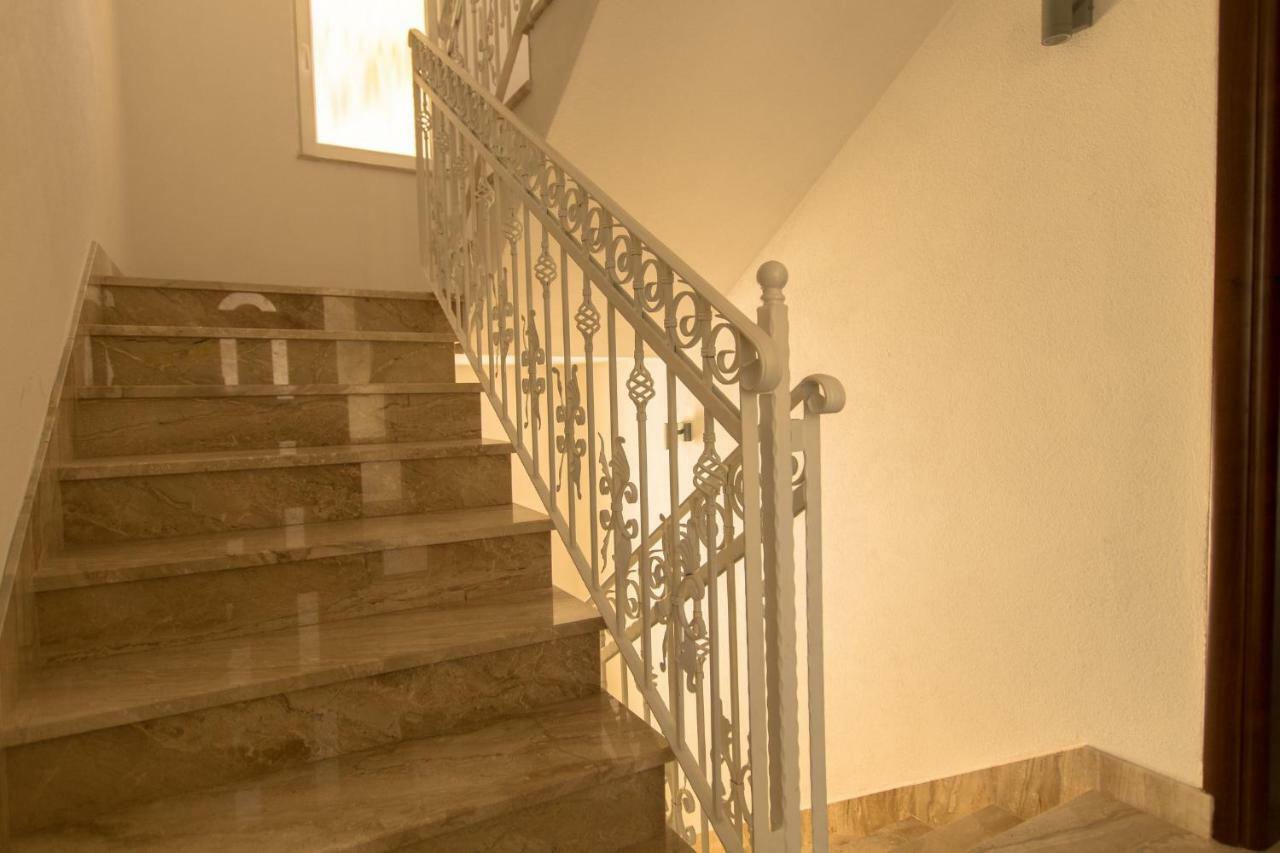 Apartments Matanovi Dvori Makarska Kültér fotó